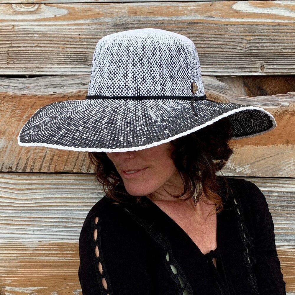 NWT wide brim Low Profile TOYO STRAW HAT Black White Hombre Eugenia Kim Inspo